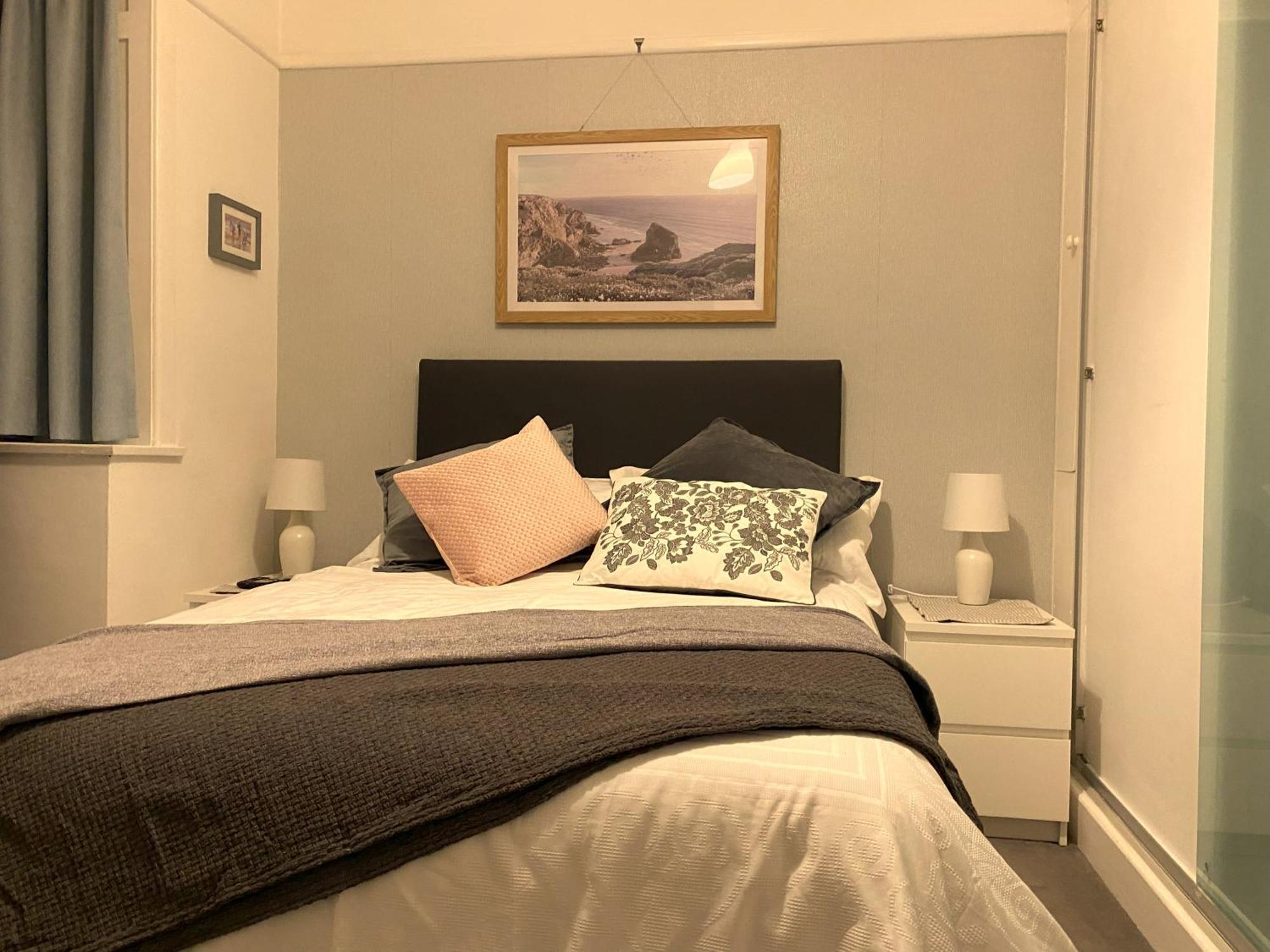 En-Suite Nook Near Forest & Sea, Great Value With Fridge, Microwave And Tv Lymington Exterior foto